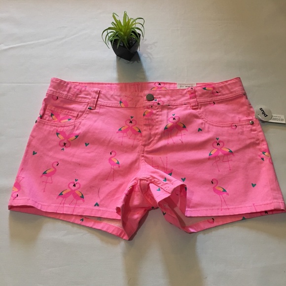 Total Girl Shortie - Picture 1 of 8